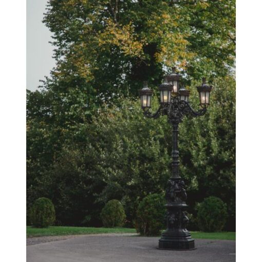 Boyne Hill House Street Lamp