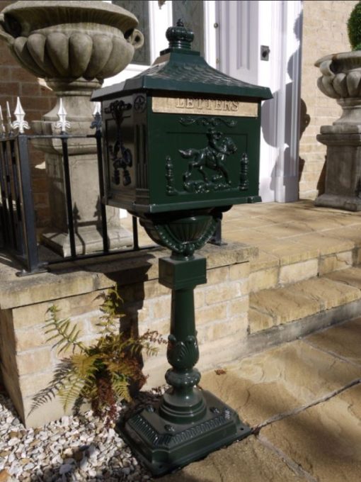 Post Box - Pole - Green