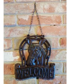 Horse - Welcome sign and chain