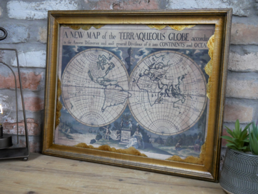 Map - World map in frame