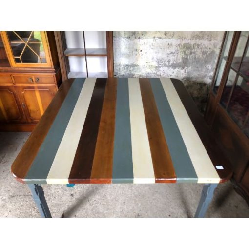 Kitchen Table - Striped - 1a