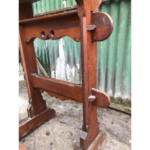 Kneeler - Pitch Pine - 3c