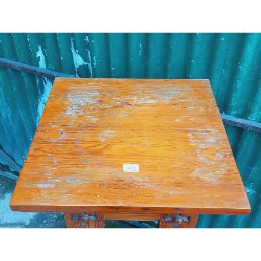 Pitch Pine Plinth - KAS89c