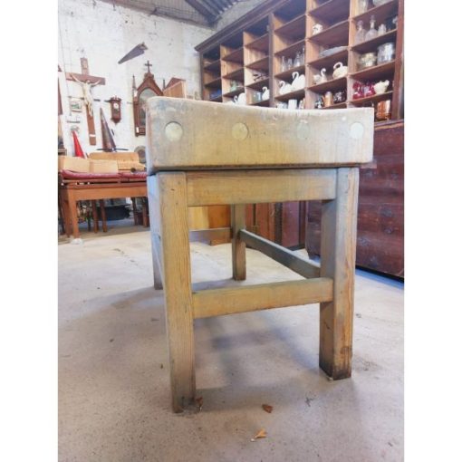 Butchers block on stand - KAS277d