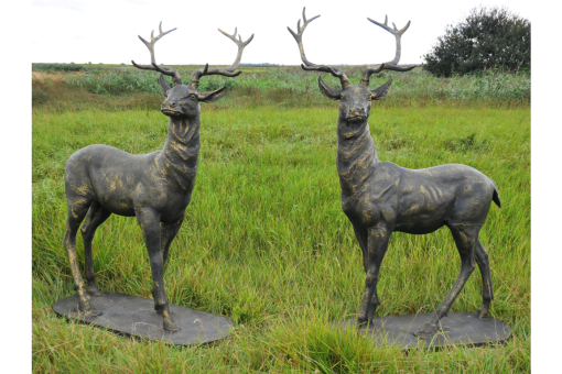 Pair of Standing Stags - D7223b