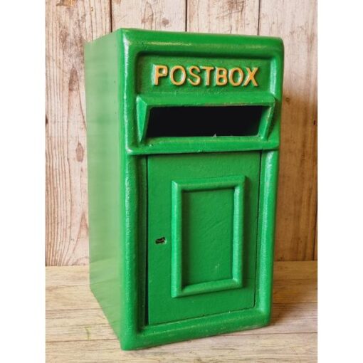 Small Cast Post Box H381 (1)