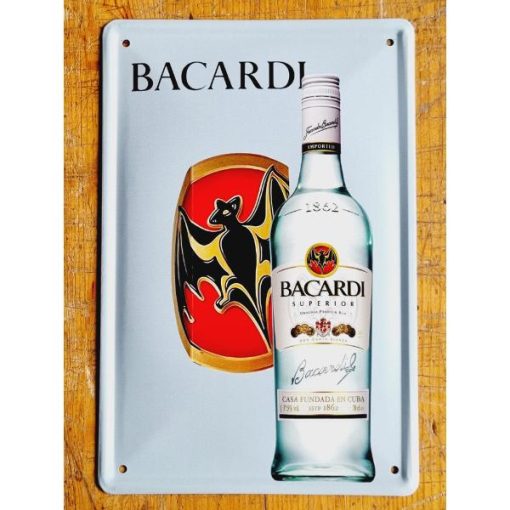 Bacardi HS552