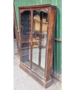 Two Door Display Cabinet with Mirror Backing KAS564 (4)