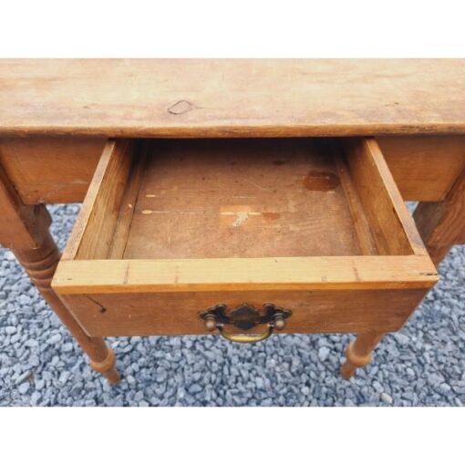 Pine Side Table KAS770 (2)