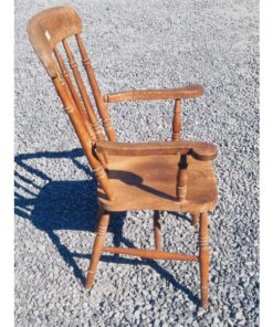 Spindle Back Arm Chair KAS771 (3)