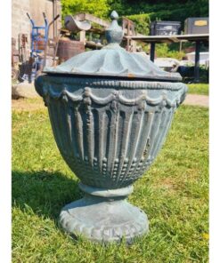 Urn with Lid CH-R-350A (3)
