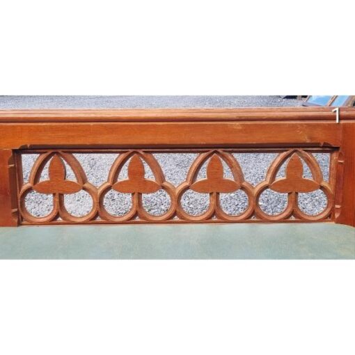 Pugin Pew KAS789 (5)