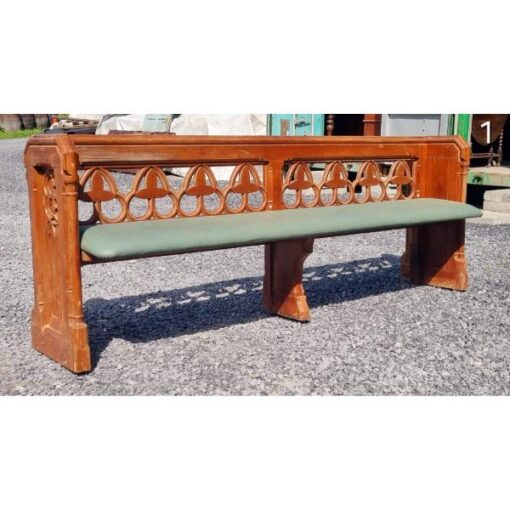 Pugin Pew KAS789 (7)