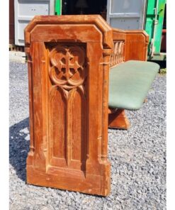 Pugin Pew KAS789 (8)