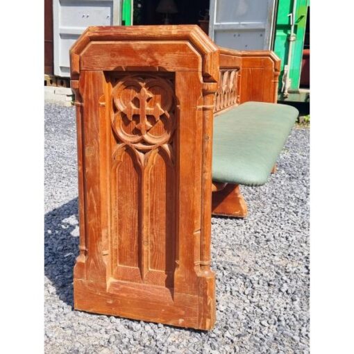 Pugin Pew KAS789 (8)