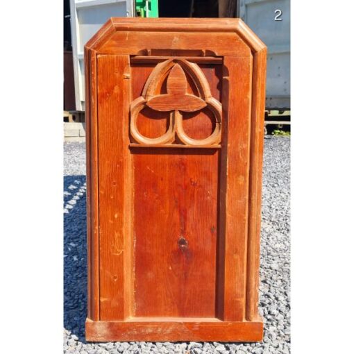 Pugin Pew KAS790 (2)