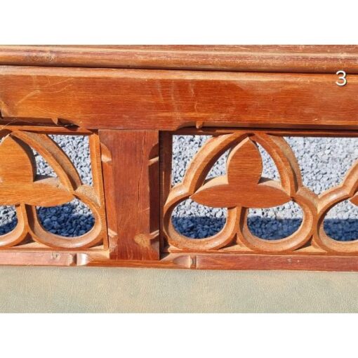 Pugin Pew KAS791 (2)