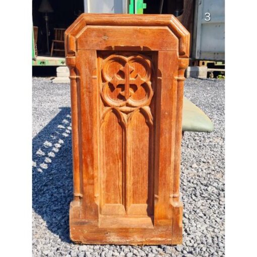 Pugin Pew KAS791 (5)