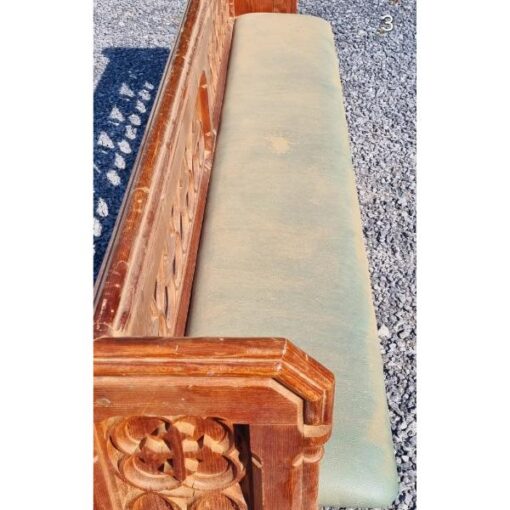 Pugin Pew KAS791 (8)