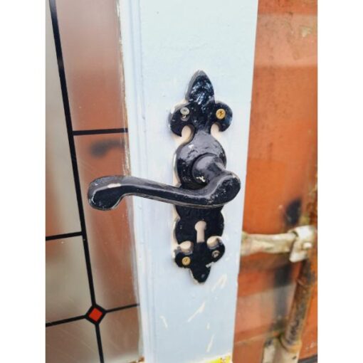 Door 302 (1)