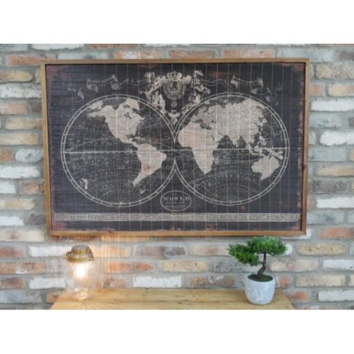 Map of the World D8239