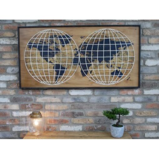 Map of the World D8241