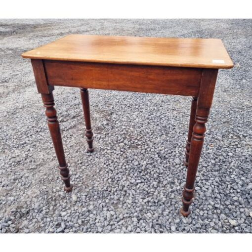 Side Table on Turned Legs KAS870 (1)
