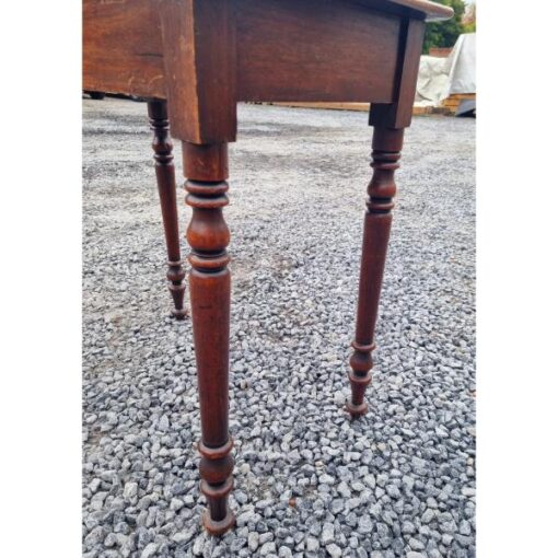 Side Table on Turned Legs KAS870 (4)