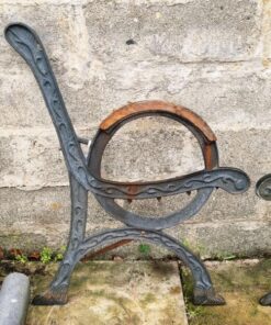 Cast Iron Bench Ends KAS1105 (2)