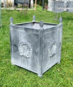 Steel Box Planter Medium CH R S410B (1)