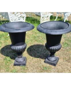 Urn Cast Iron White CH R 039B B (5)