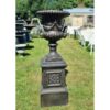 Urn on Pedestal CH R 312 B (1)