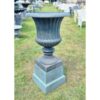 Urn on Pedestal Green CH R S003B (1)
